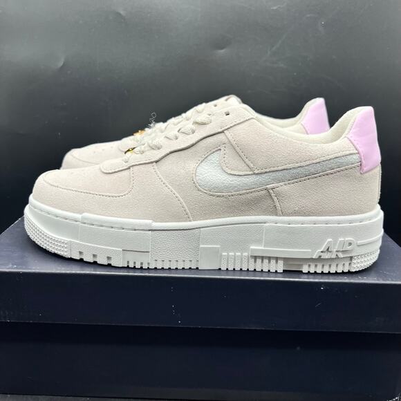 NEW Nike Air Force Pixel 1 Women's Sneakers Size 10 Beige Pink DQ0827 100 - Picture 2 of 9